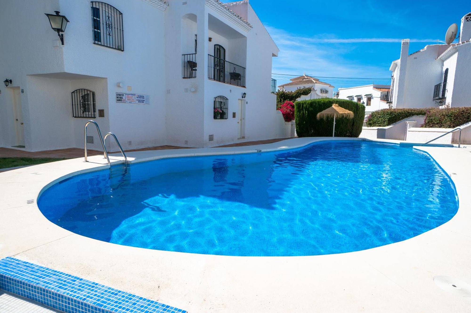 Los Pinos 19 Menyber Nerja Εξωτερικό φωτογραφία