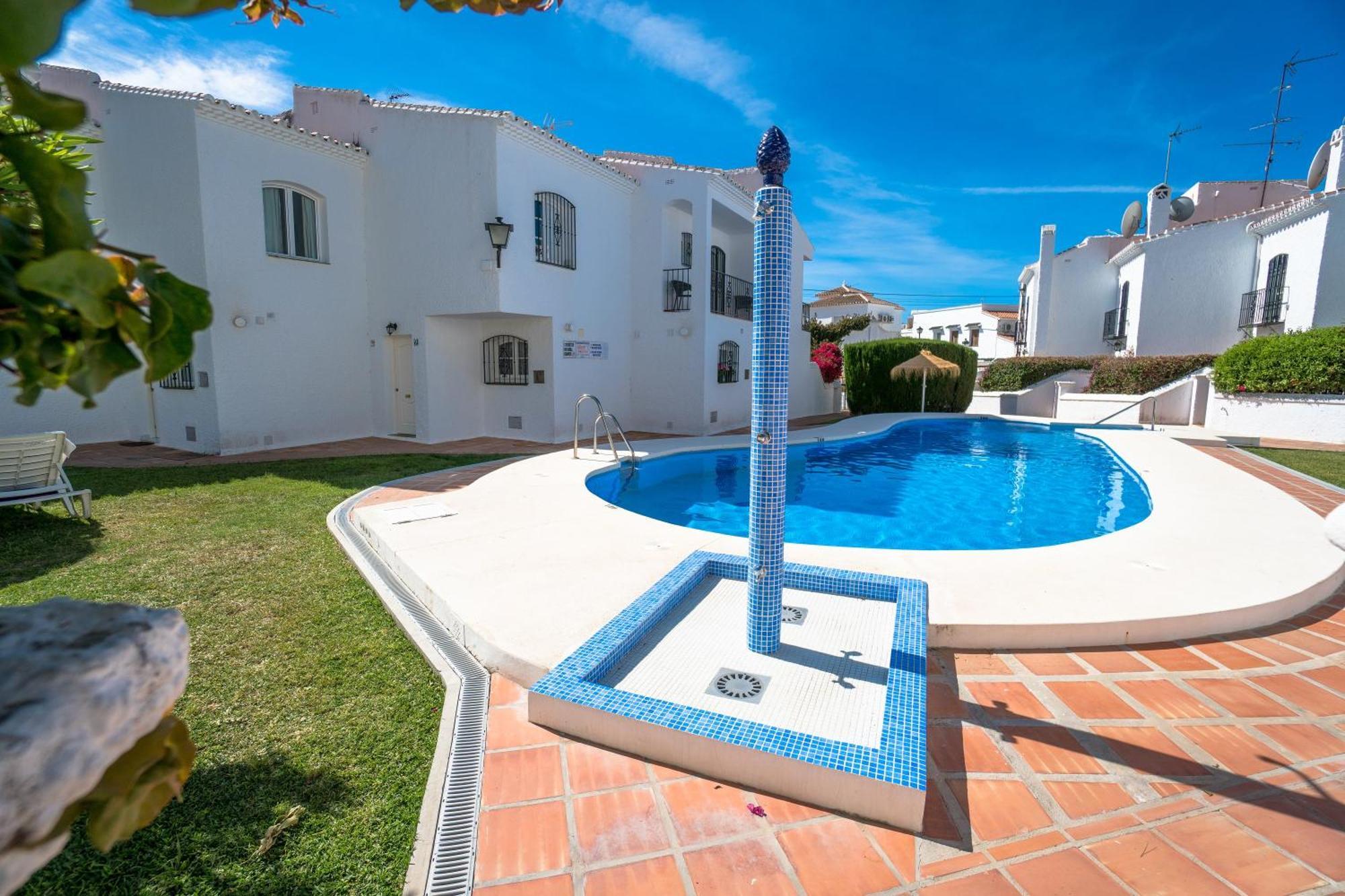 Los Pinos 19 Menyber Nerja Εξωτερικό φωτογραφία