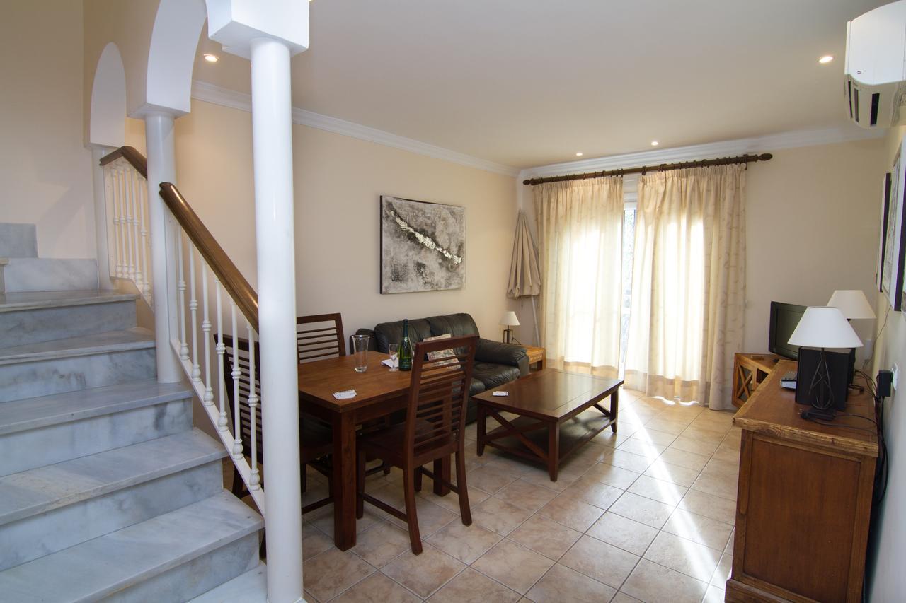 Los Pinos 19 Menyber Nerja Εξωτερικό φωτογραφία